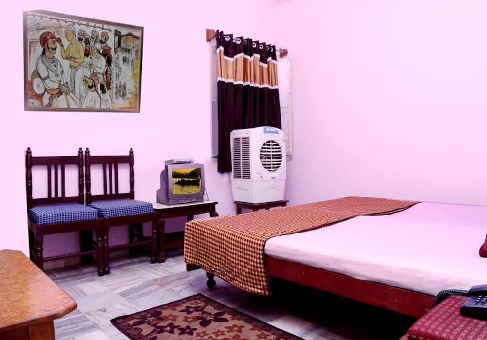 Super Oyo Flagship 72253 Jai Maa Palace Hotel Jaipur Buitenkant foto